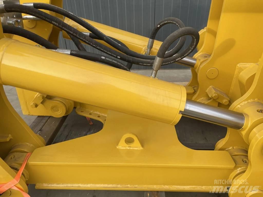 Komatsu D85 Rippere