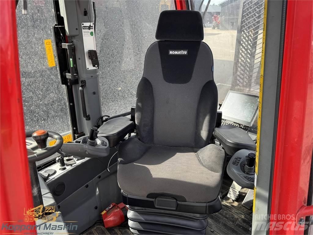 Komatsu 895 Lassbærere