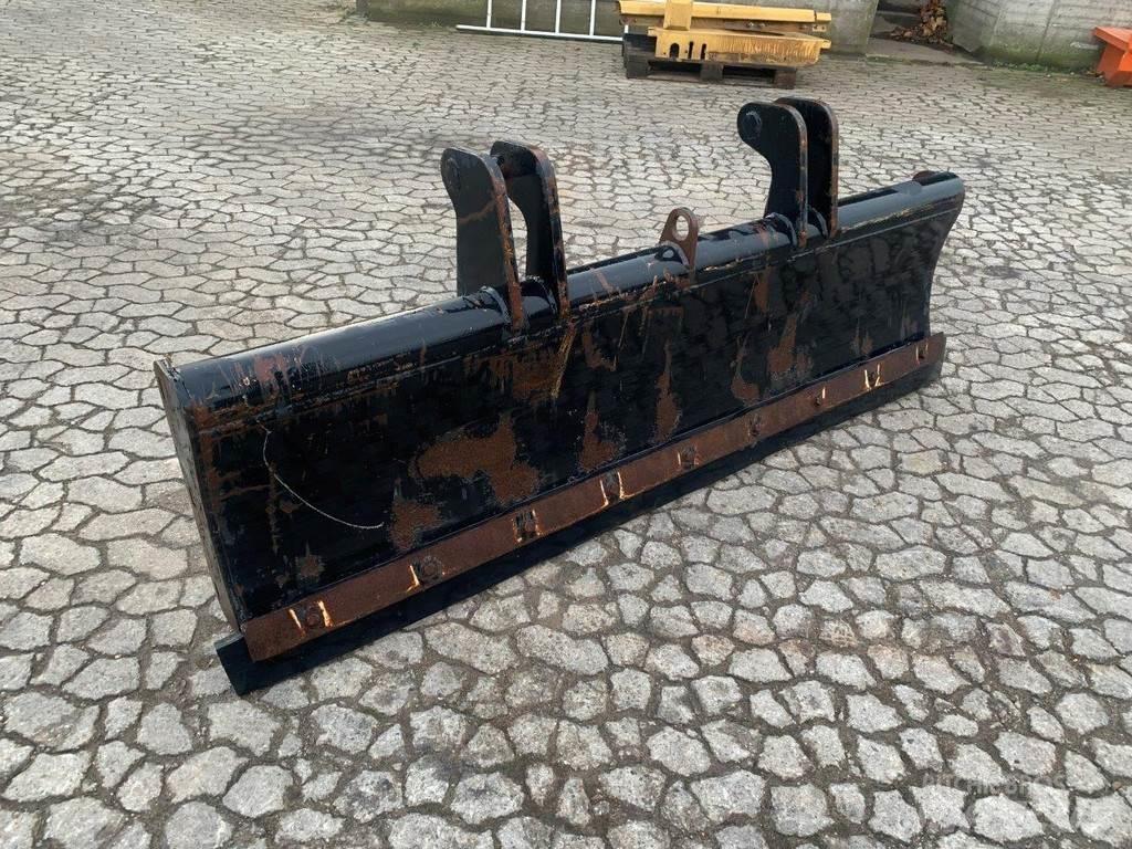 Terex  Kniver