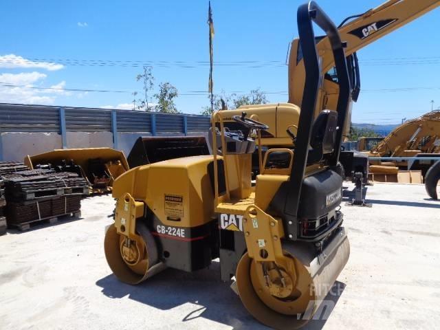 CAT CB224D Tandem Valser