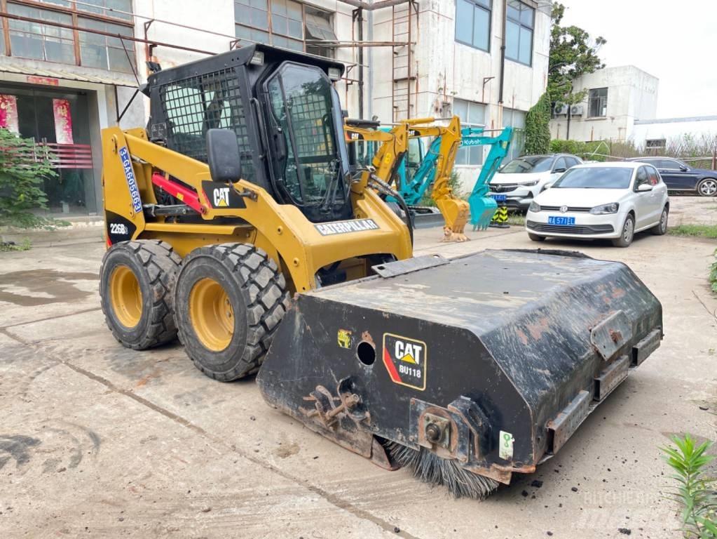 CAT 226B Kompaktlastere