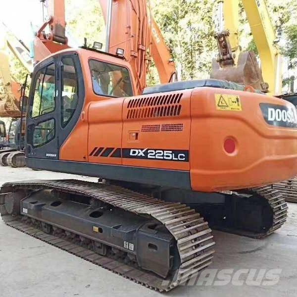 Doosan DX 225 Beltegraver