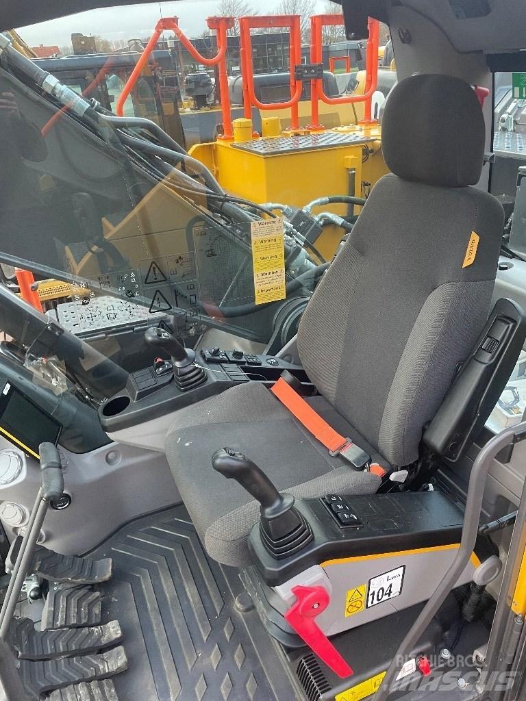 Volvo EC250EL Beltegraver
