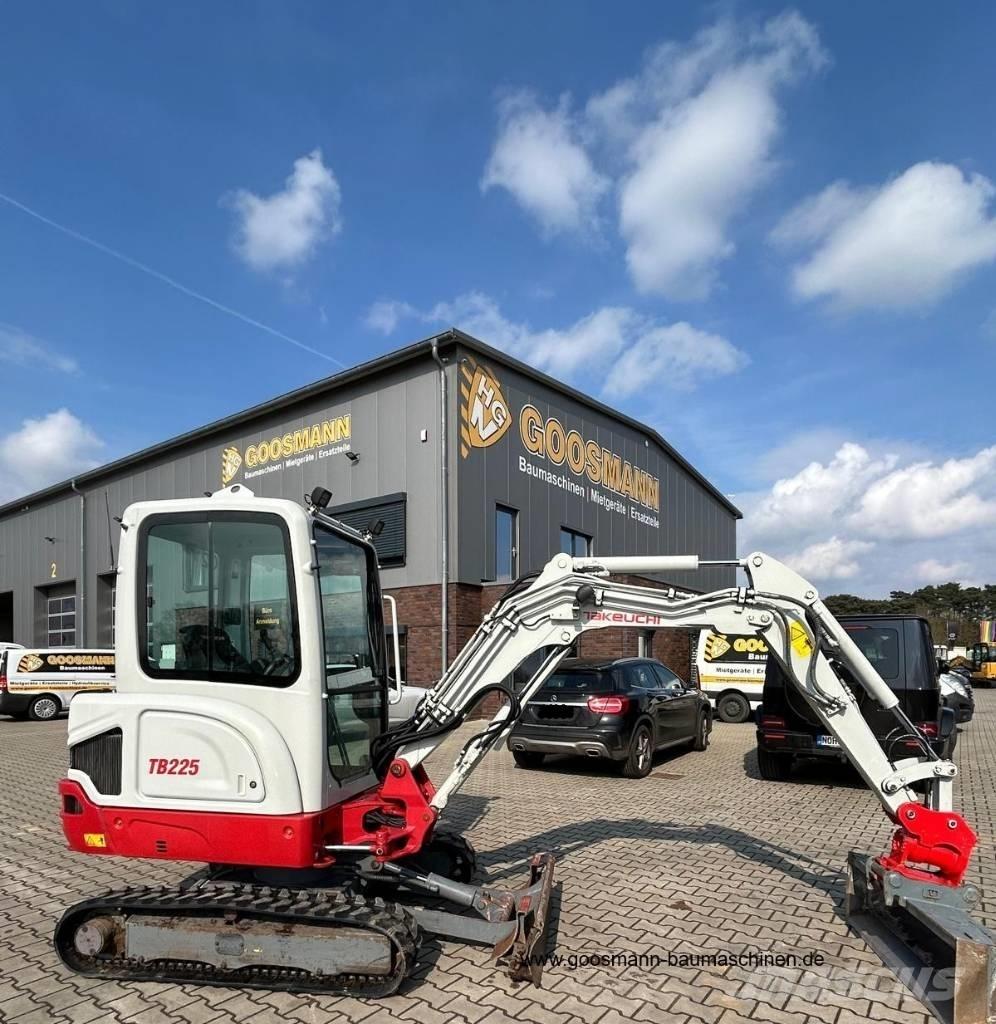 Takeuchi TB 225 Minigravere <7t