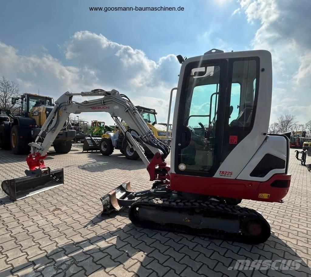 Takeuchi TB 225 Minigravere <7t