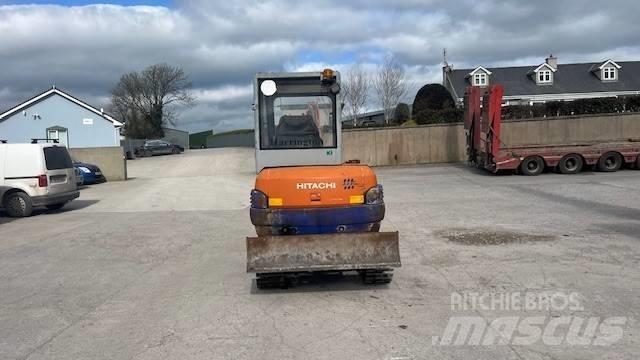 Hitachi EX 30 Minigravere <7t