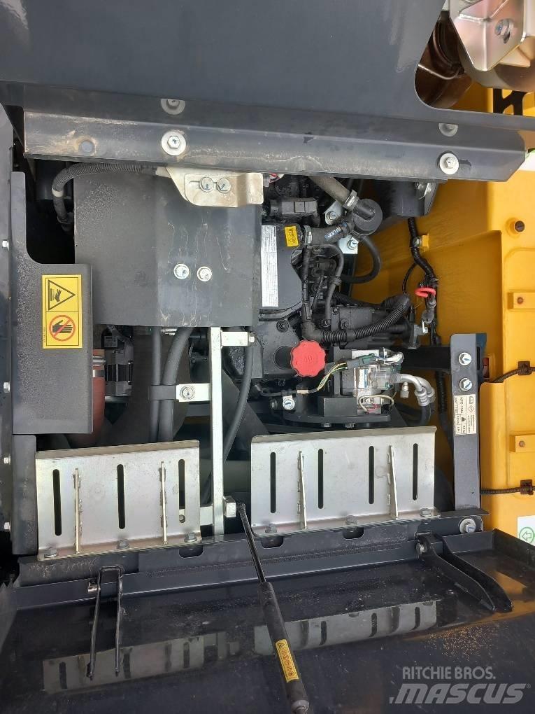 Komatsu PW160-11E0 Hjulgravere