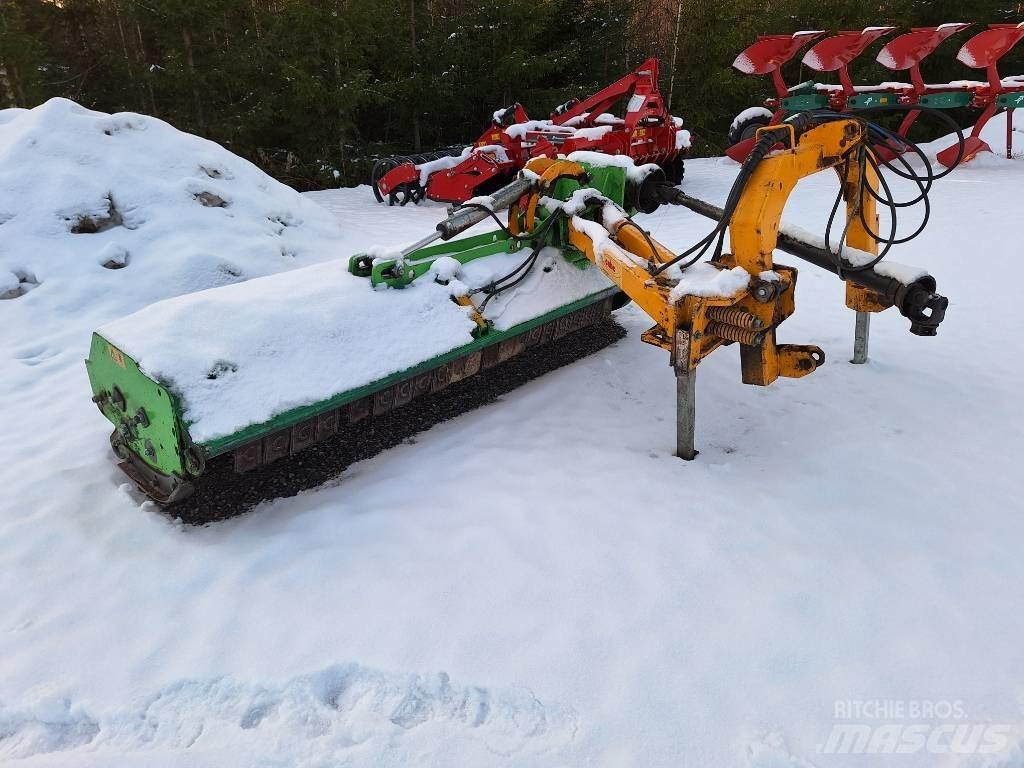 Cabe 250 Slåmaskiner
