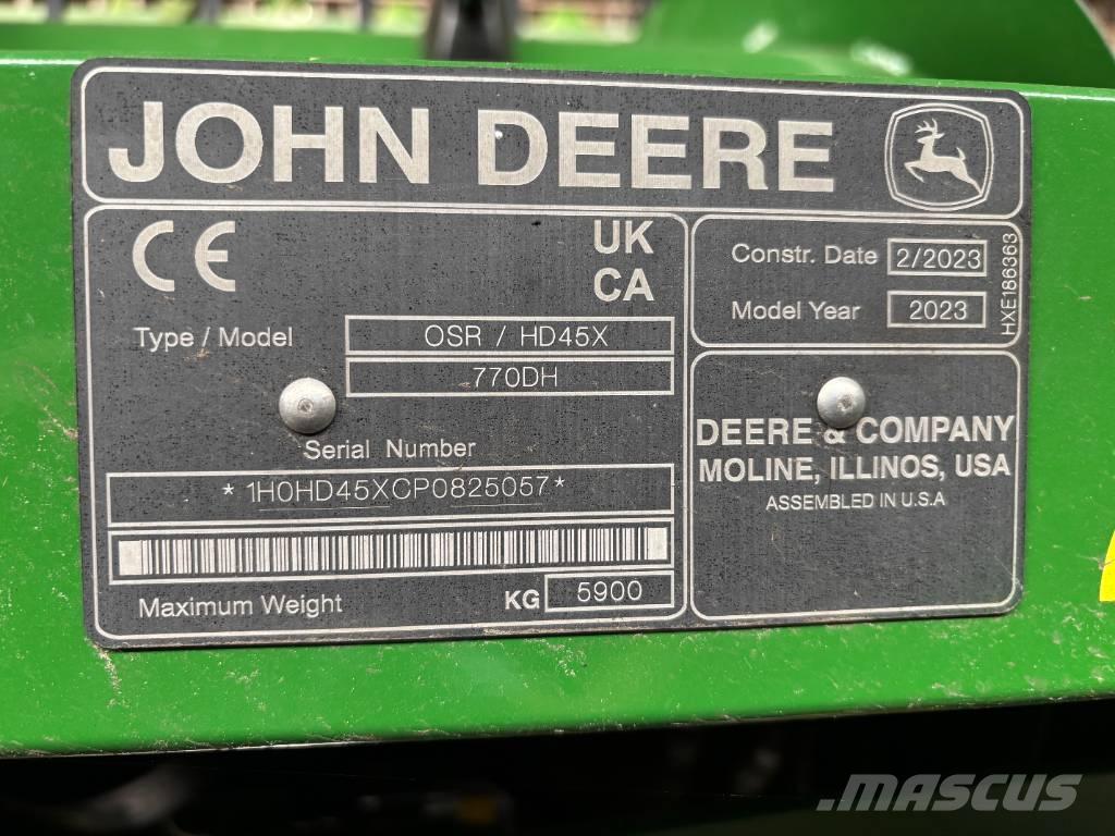 John Deere X9 1000 Skurtreskere
