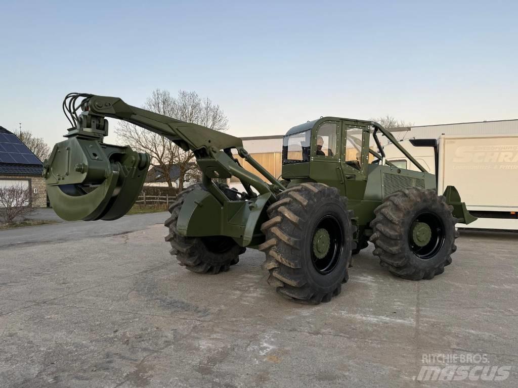 Clark Ranger 667C Stammelunner