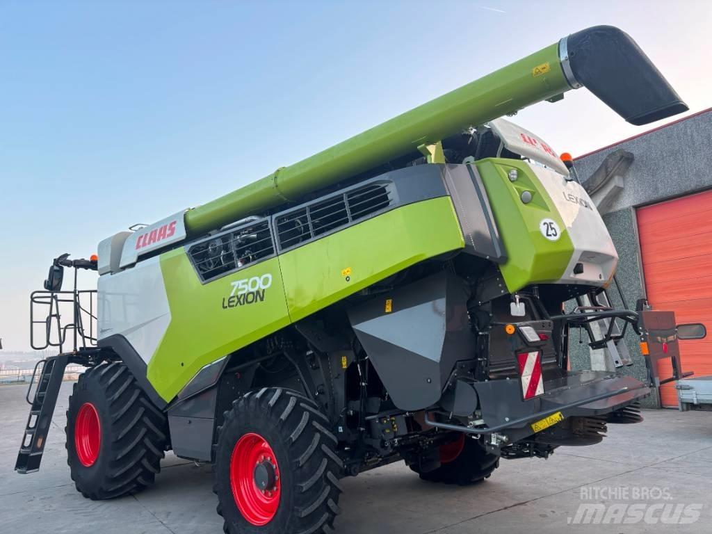 CLAAS Lexion 7500 Skurtreskere