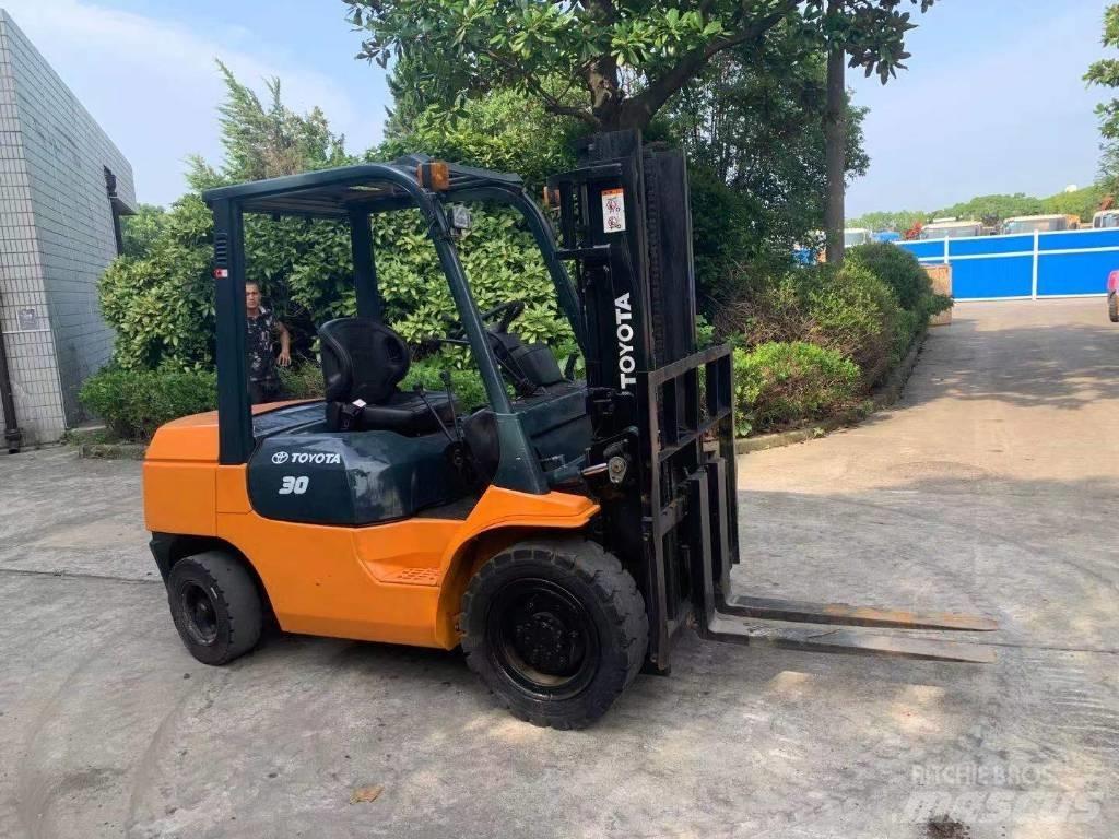 Toyota 30-5 FBL 25 Teleskoplastere