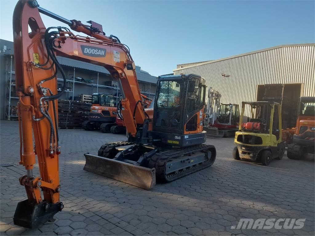 Doosan DX85R-3 Midigravere 7 - 12t