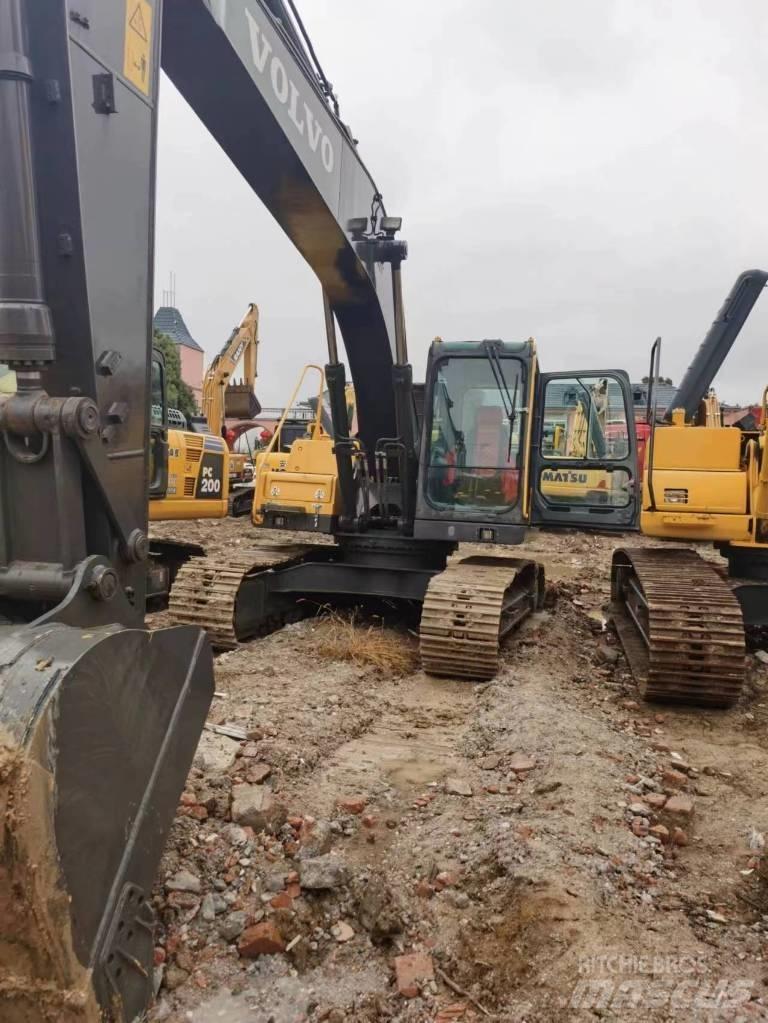 Volvo EC 210 DL Beltegraver