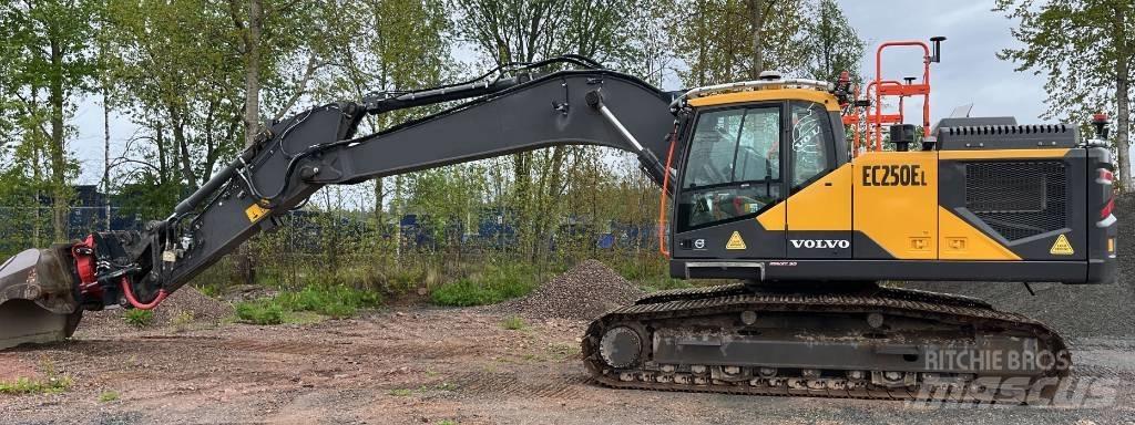 Volvo EC 250 EL Beltegraver
