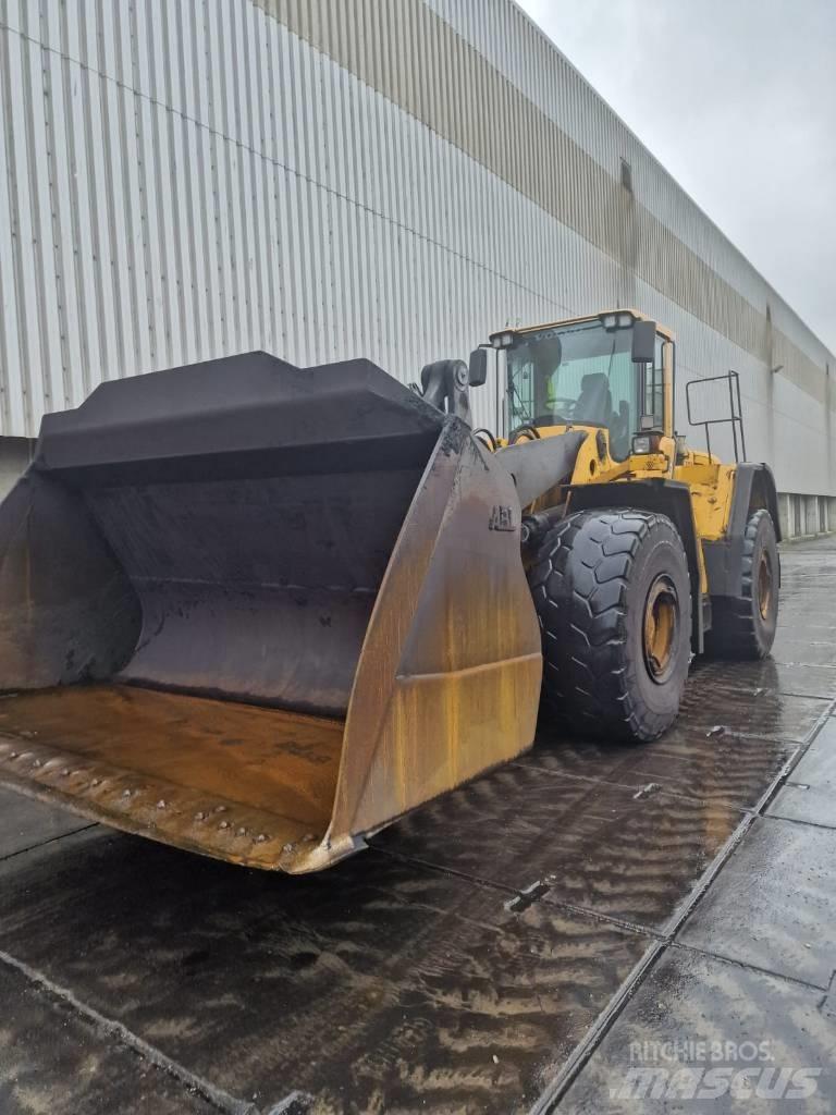 Volvo L 220 F Hjullastere