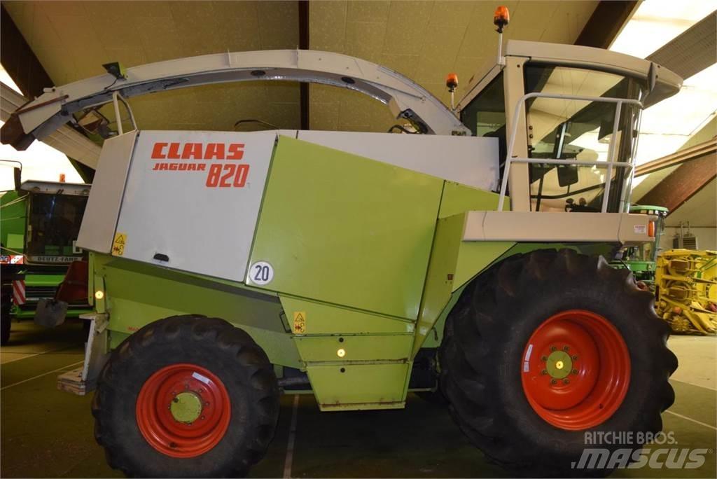 CLAAS Jaguar 820 Selvdrevne fôrhøstere
