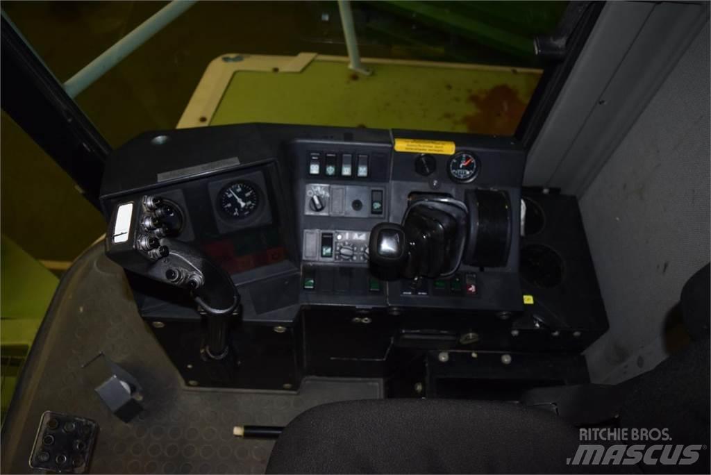 CLAAS Jaguar 820 Selvdrevne fôrhøstere