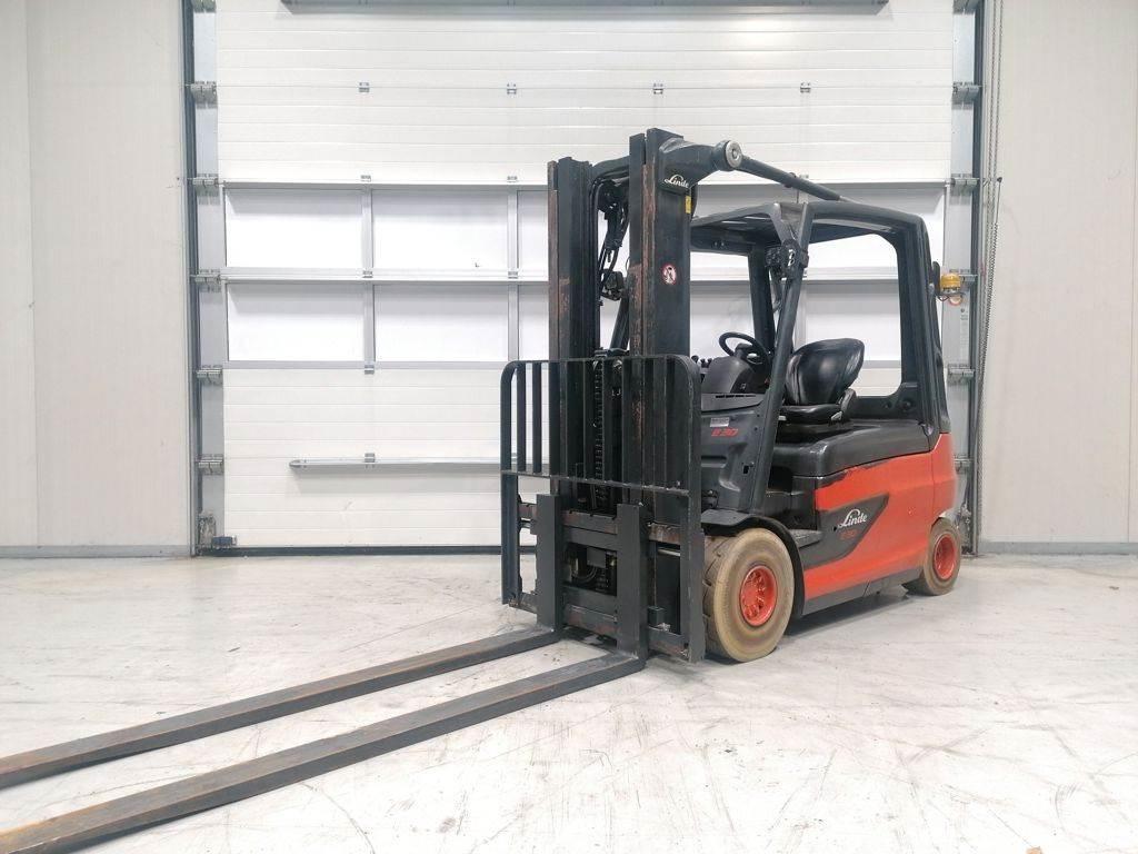 Linde E30L-01 Elektriske trucker