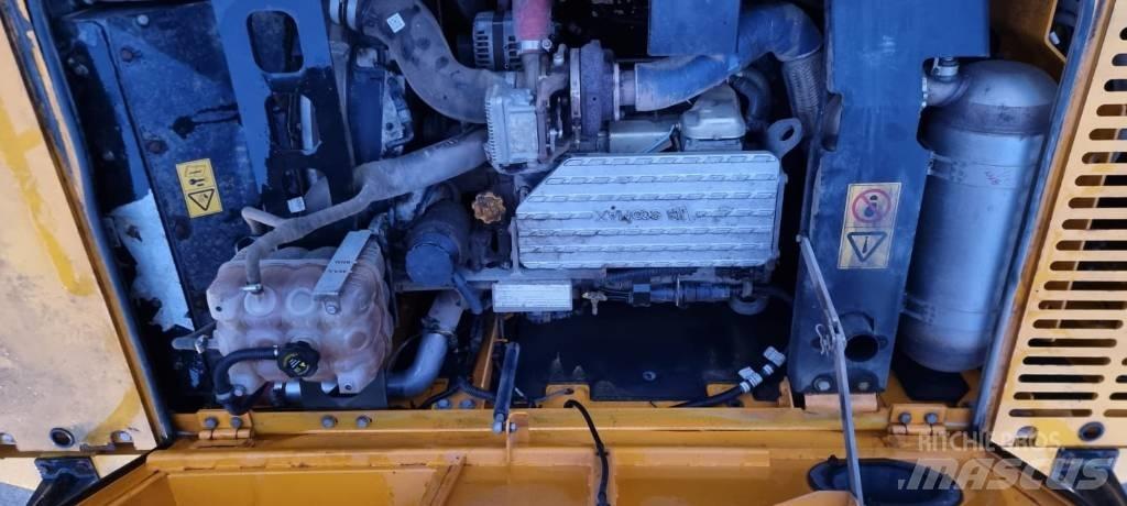 JCB 220 X Long Beltegraver