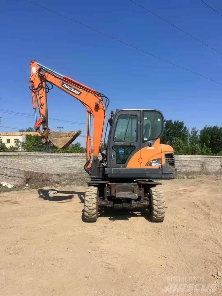 Doosan DX60W Hjulgravere