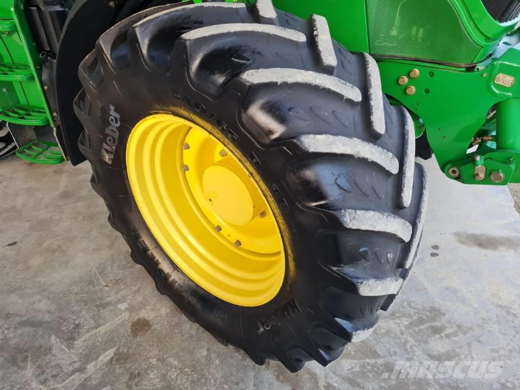 John Deere 6190 R Traktorer