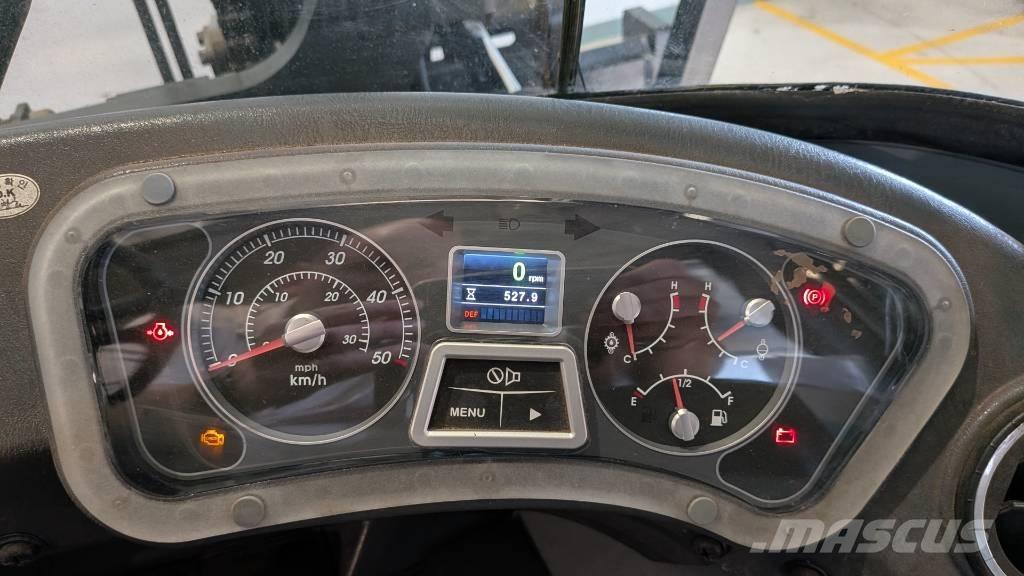 Hyundai 80 D-9 Diesel Trucker