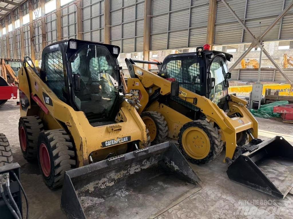 CAT 246C and 262D Kompaktlastere