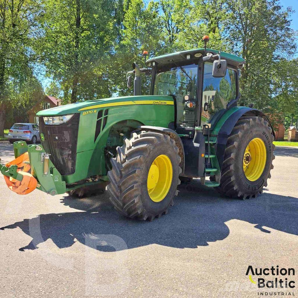 John Deere 8370 R Traktorer