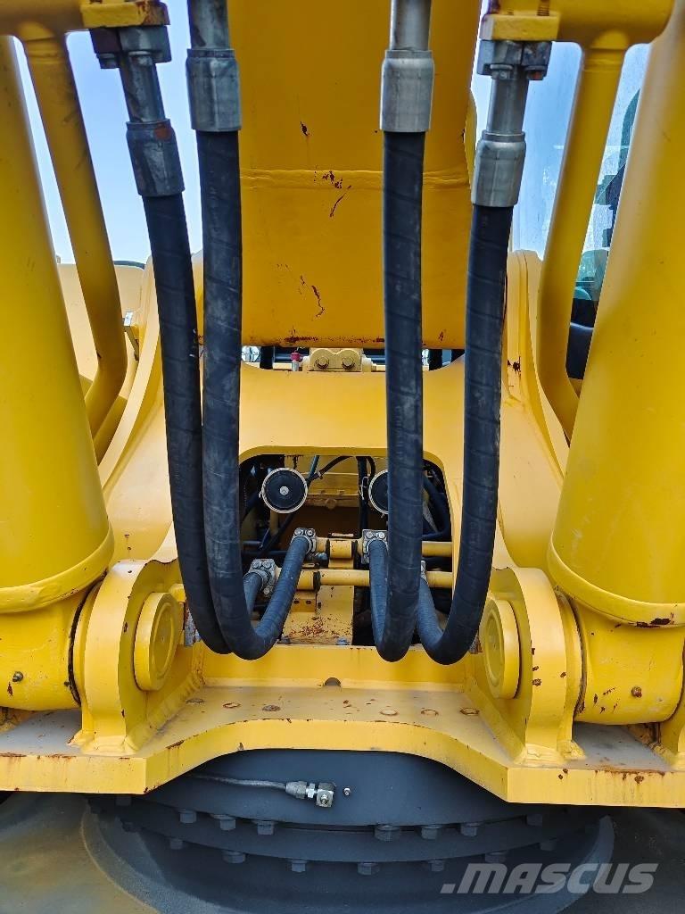 Komatsu PC 400-8 Beltegraver