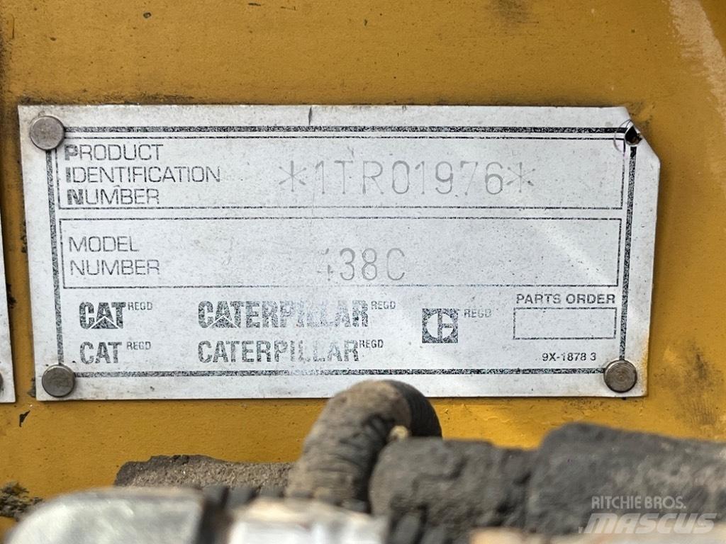 CAT 438 C Traktorgravere