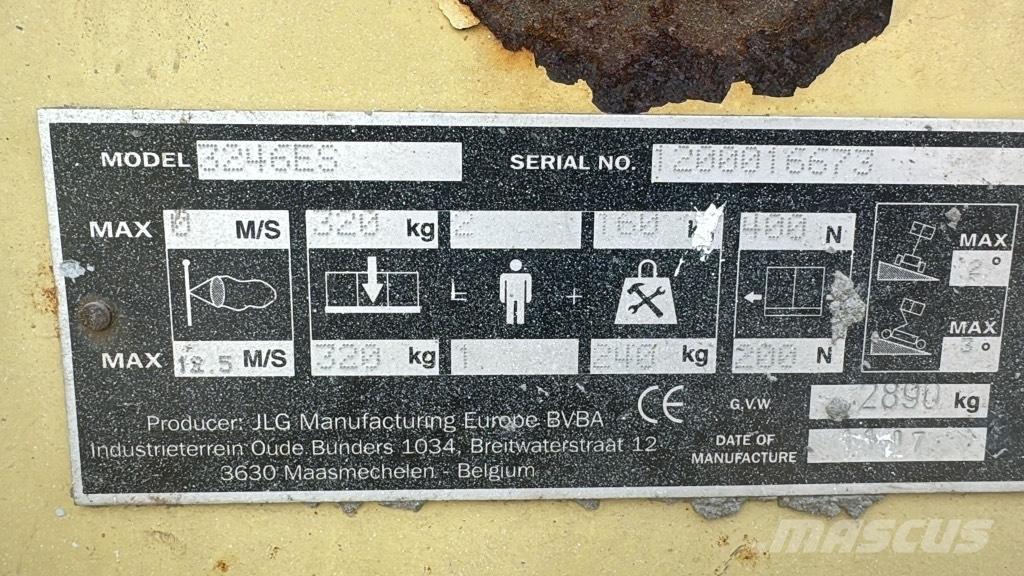 JLG 3246 ES Sakselifter