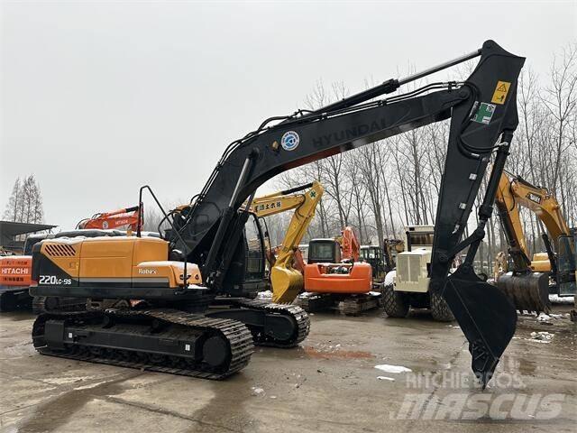 Hyundai R220LC-9S Beltegraver