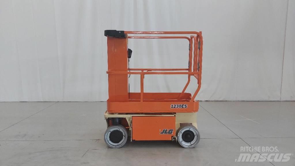 JLG 1230 ES Sakselifter