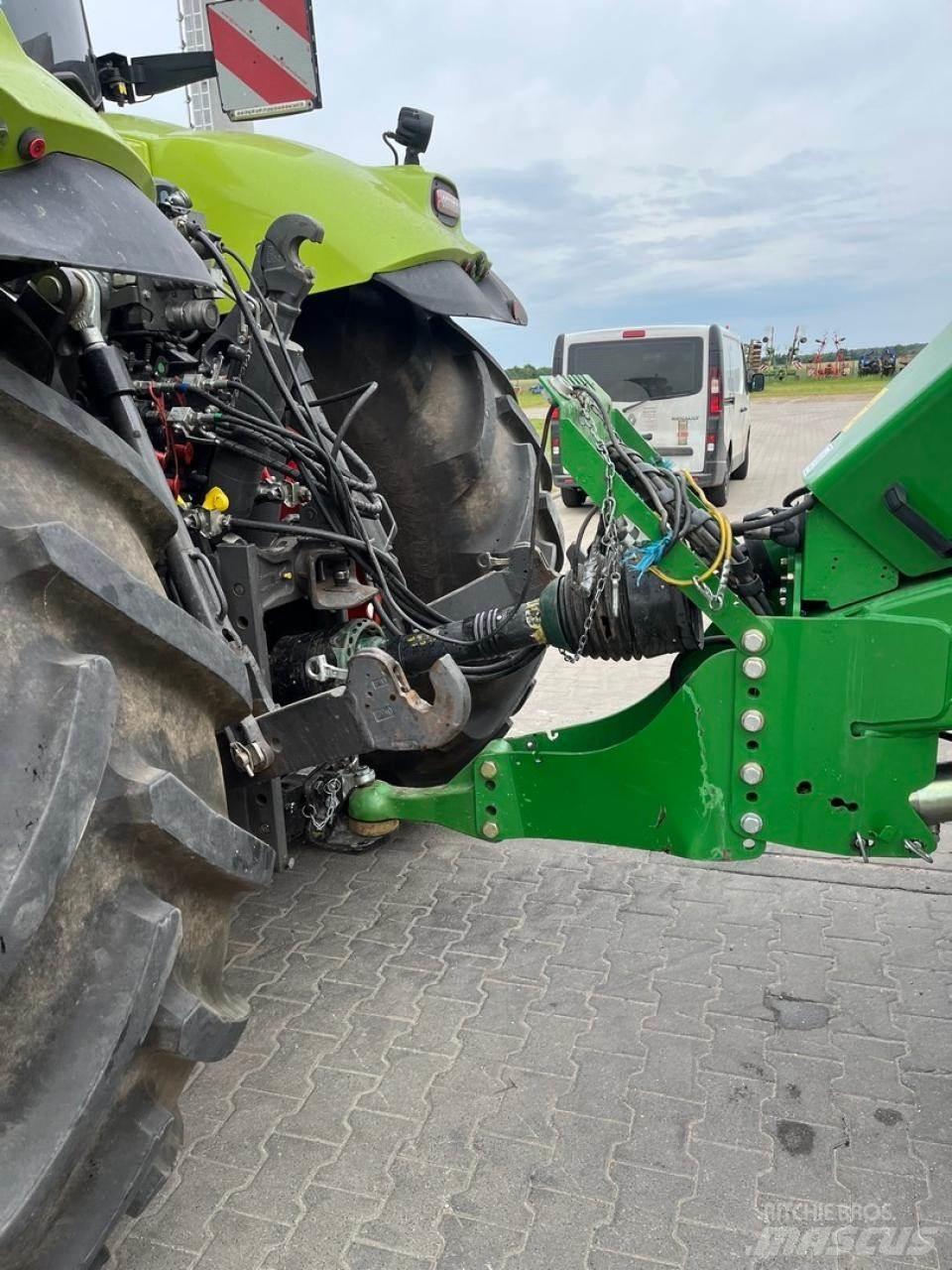John Deere 1424 C Firkantpresser