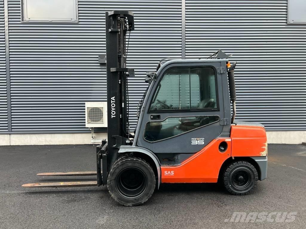Toyota 52-8 FD JF 35 Diesel Trucker