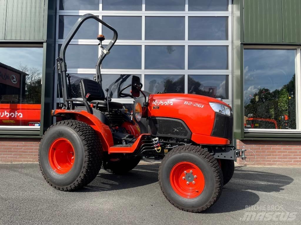 Kubota B2261 HDW Kompakttraktorer