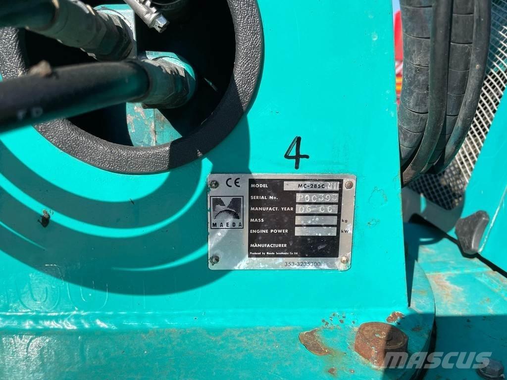Maeda MC285C RME Beltegående Kran