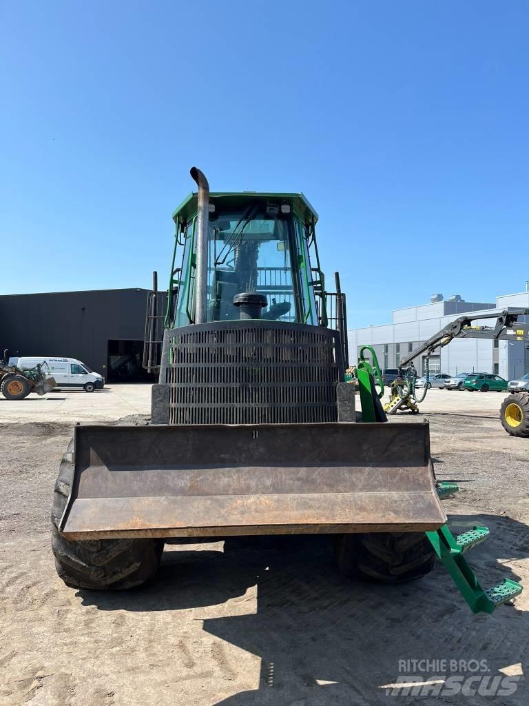 John Deere 1110D Lassbærere