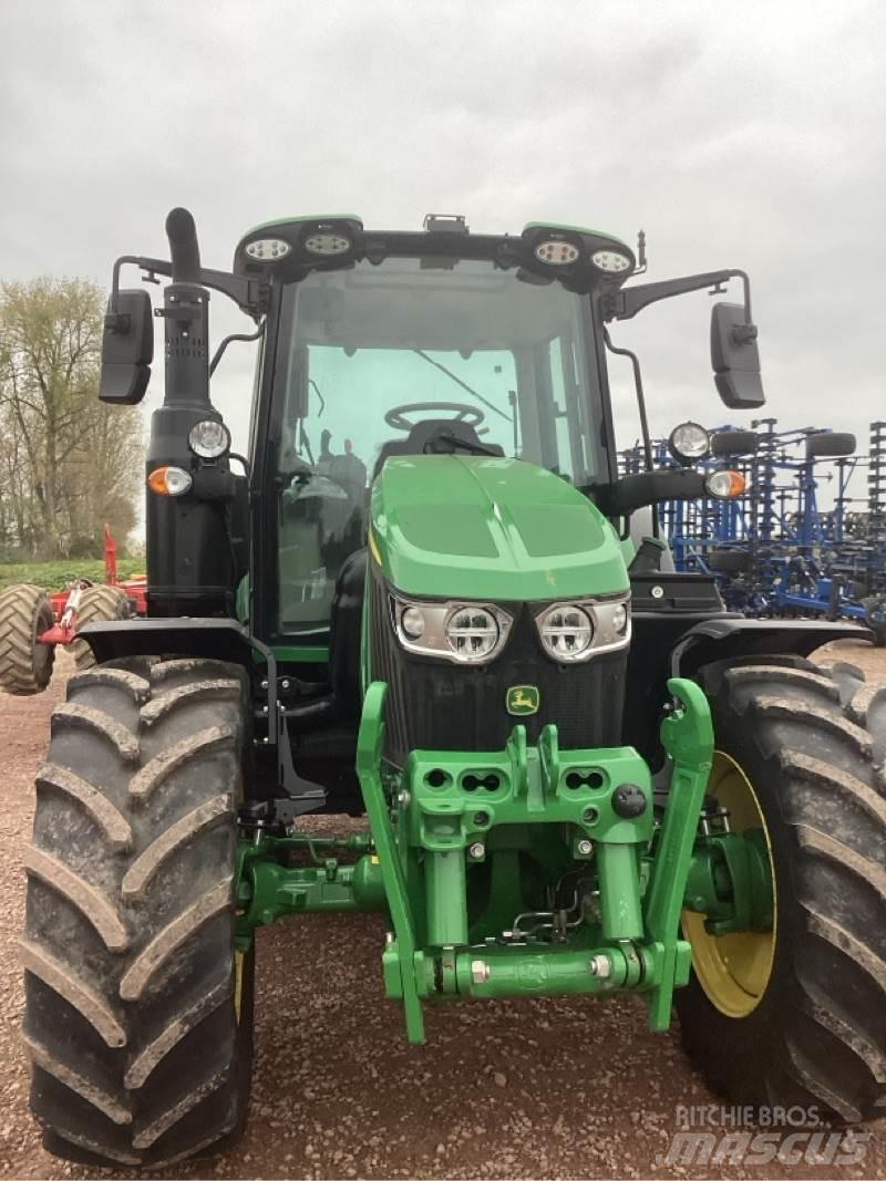 John Deere 6120M Traktorer