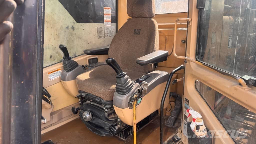 CAT 365 B L II Beltegraver