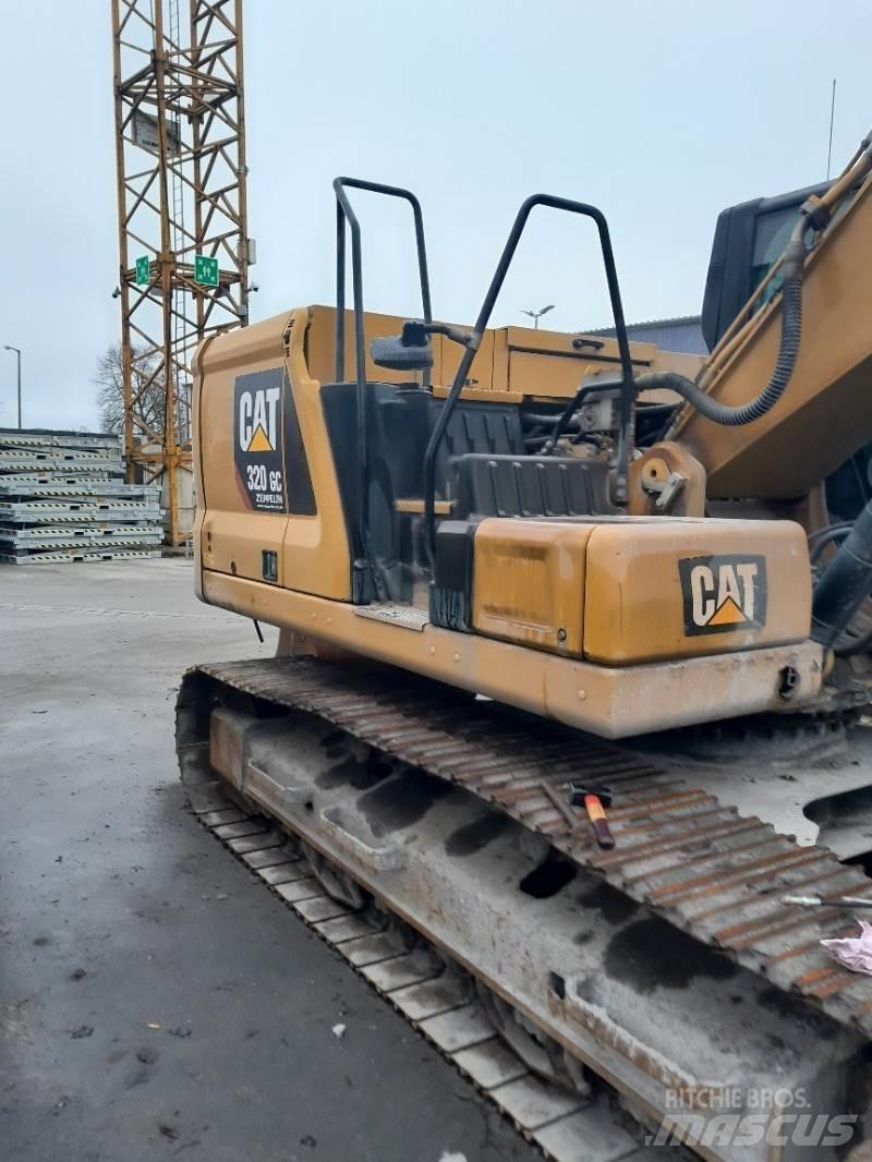 CAT 320GC Beltegraver