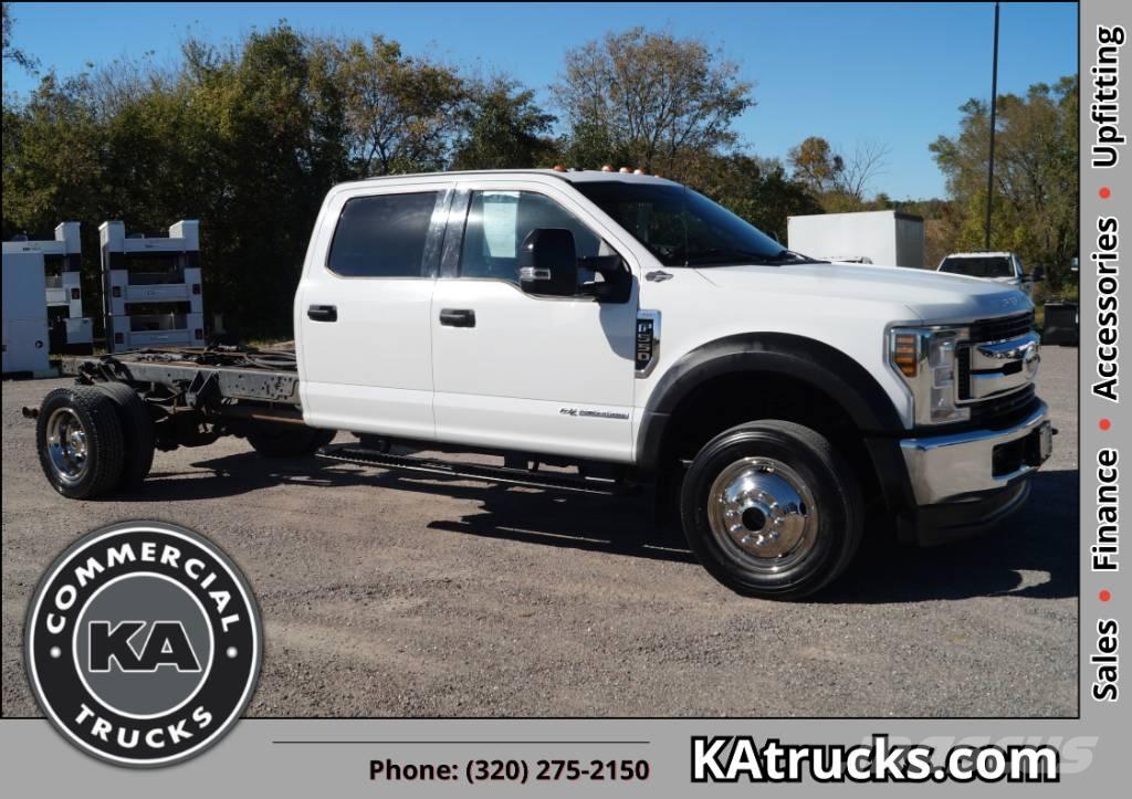Ford F 550 XLT SD Chassis