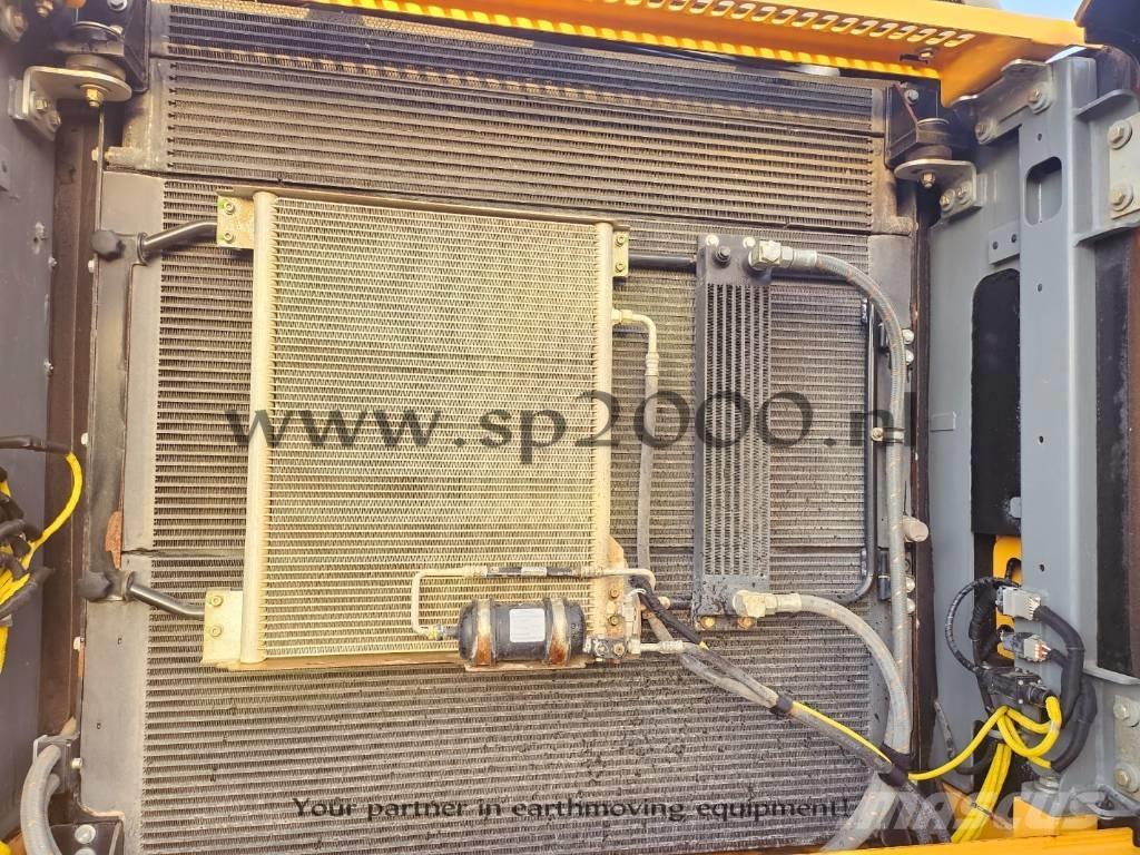 Liebherr R 936 LC Beltegraver