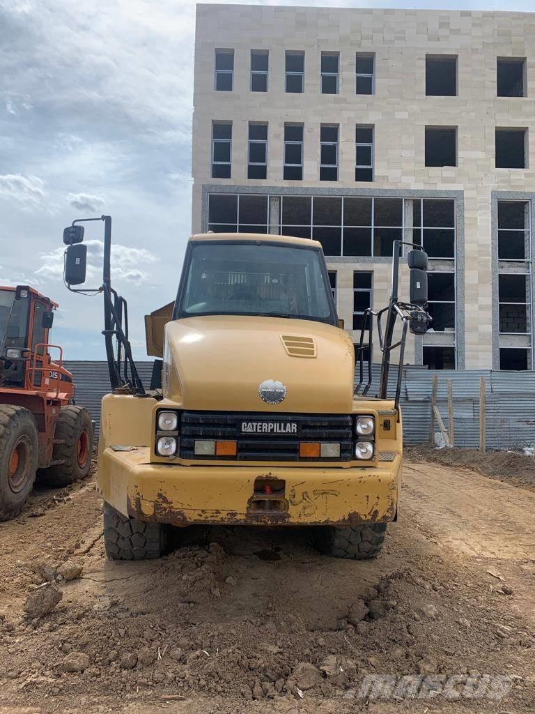 CAT 730 Rammestyrte Dumpere
