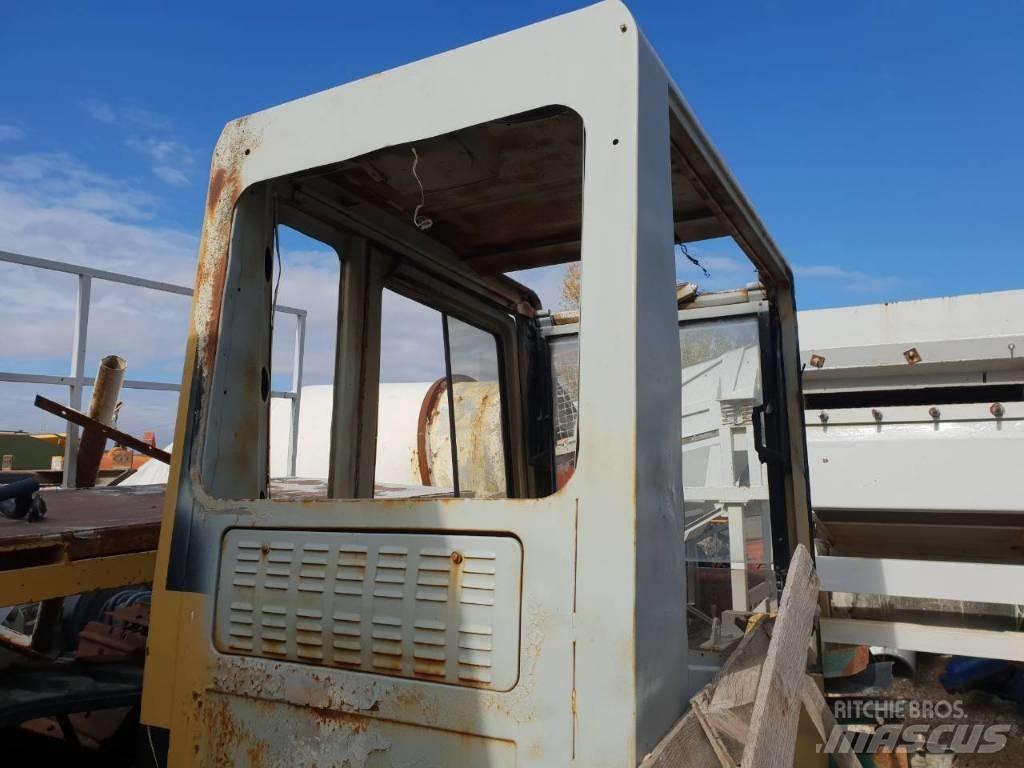 CAT 320B ali 320 Førerhus og Interiør