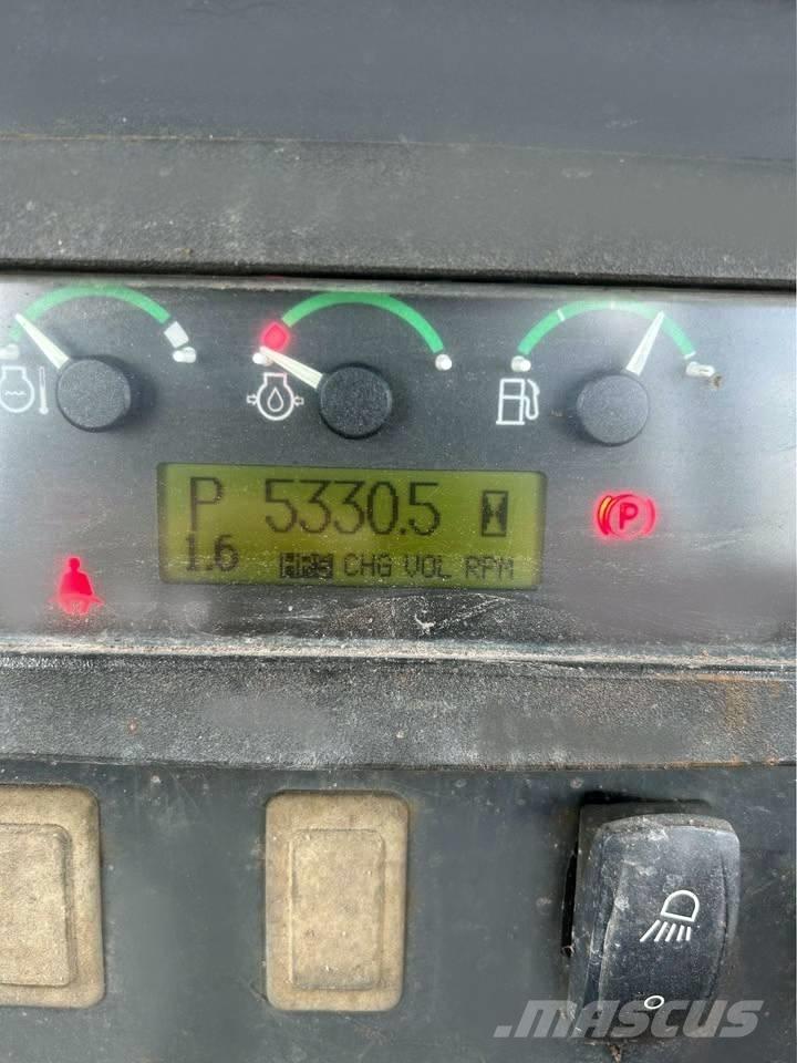 John Deere 650 JLT Dozere Beltegående