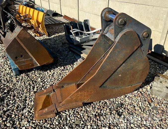 Komatsu PW 160-7E0 Traktorgravere