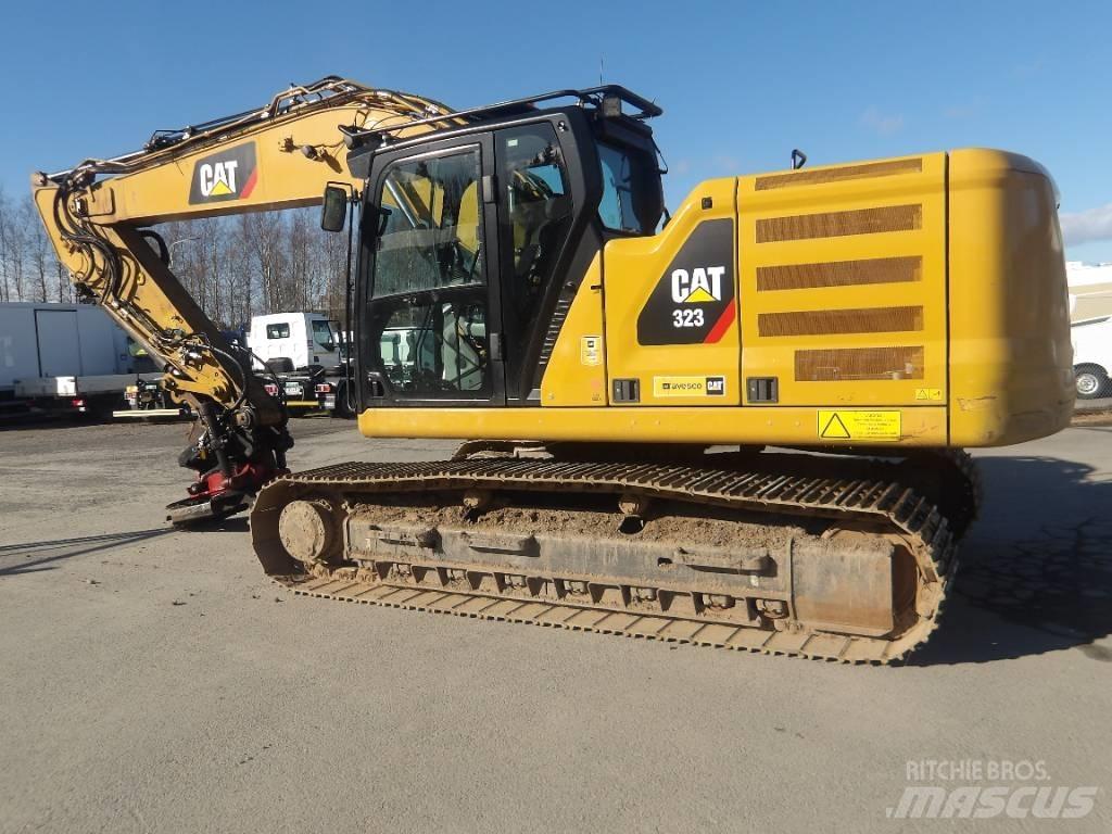 CAT 323 Beltegraver