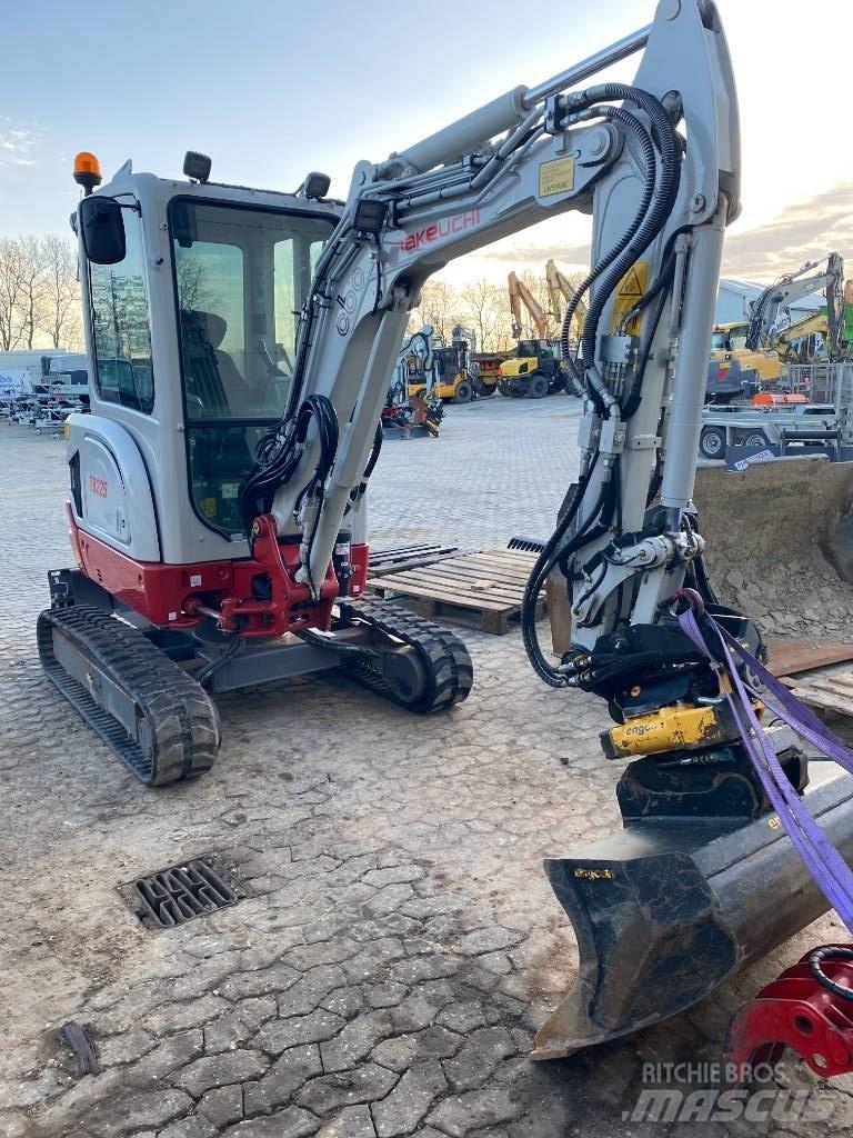 Takeuchi TB 225 Minigravere <7t